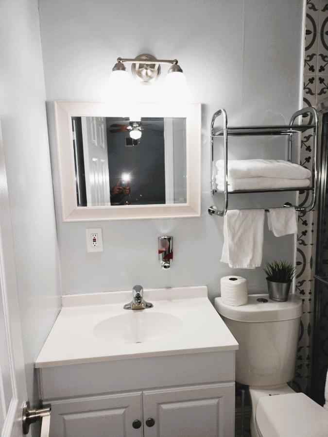 Cheerful Super Suite + 2 Queen + Sofa Bed Minutes From The Airport! Tampa Zewnętrze zdjęcie